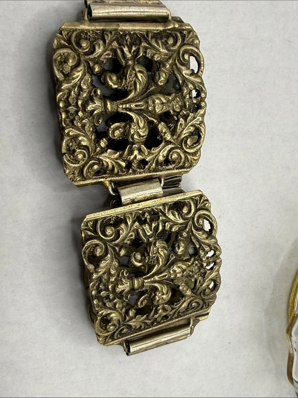 Vintage huge gorgeous open Ornate Brass-Tone Filigree art nouveau Bracelet wowza